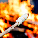 LANDMANN Feuerkorb Cube mit markantem Stahlnetz-Design, vier stabilen Beinen und Funkenschutz für sicheren Grillspaß im Garten.