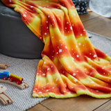 LUMALAND Kuscheldecke für Kinder - 75 x 100 cm - Orange Star aus weichem Coral-Fleece mit buntem Sternen-Muster, perfekt für Kinderzimmer.