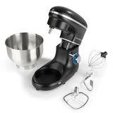 GOURMETmaxx Küchenmaschine schwarz mit 6 Geschwindigkeitsstufen, Turbofunktion, Edelstahl-Rührschüssel und Zubehör wie Knethaken und Schneebesen.