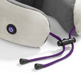 VITALmaxx Massagekissen Nacken 3V anthrazit/grau mit verstellbarem Kordelzug und kabelloser Vibrationsfunktion für individuelle Massageintensität.