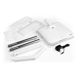 N8WERK Akku-Vibrationsmopp Moonlight White Edition mit Sprühfunktion, LED-Beleuchtung und Zubehör für effektive Bodenreinigung.