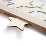 LUMALAND Gästebuch aus Holz mit Fotorahmen in der Mitte und 75 beschreibbaren Holzsternen als persönliche Geschenkidee.