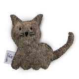 CATLABS Katzenspielzeug "Kuschelige Katze" aus reiner Schafwolle, gefüllt mit 100% Katzenminze, nachfüllbar und fair produziert.