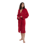 LUMALAND Luxury Mikrofaser Bademantel mit Kapuze für Damen und Herren in Rot, Größe L, flauschig und bequem.