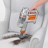 MAXXMEE Akku-Zyklon-Staubsauger Pet Star orange/silber reinigt Polster kabellos mit Turbo-Polsterdüse, handlich und leistungsstark.