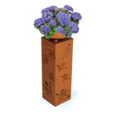 Hoberg LED Pflanzsäule "Blume" in 3D Rost-Optik, 19x19x72 cm, mit LED-Beleuchtung und abnehmbarer Pflanzschale.
