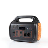 EASYmaxx Powerstation tragbar - 1506 Wh - schwarz/orange mit flexiblen Lademöglichkeiten und LED-Licht-Modi für vielseitigen Einsatz unterwegs.