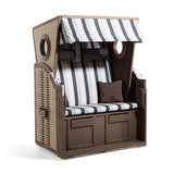 Hoberg 2-Sitzer-Strandkorb mit Bullaugen aus Hartholz und PE-Geflecht, verstellbar, inkl. Nackenrollen und Fußbänken.