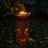 Hoberg LED Pflanzsäule in Rost-Optik mit Gingkoblätter-Design und Beleuchtung, ideal für Garten, Terrasse und Balkon.