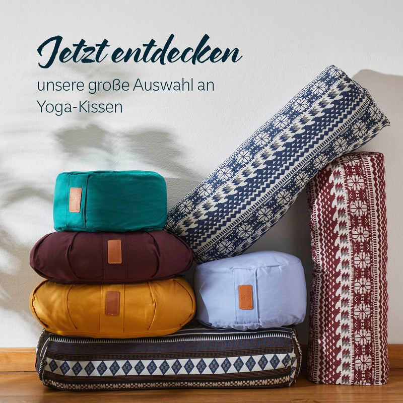 #DoYourYoga Yoga-Bolster Paravati - gefüllt mit Bio-Dinkelspelz - 67 x 22 x 13 cm - Zementgrau