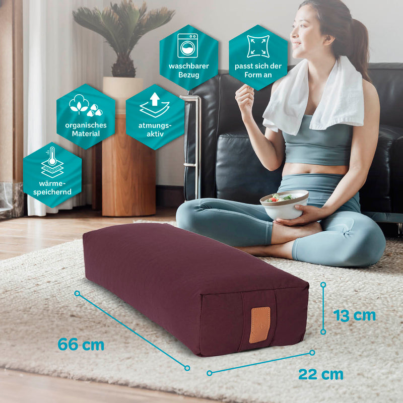 #DoYourYoga Yoga-Bolster Paravati - gefüllt mit Bio-Dinkelspelz - 67 x 22 x 13 cm - Bordeaux