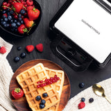 GOURMETmaxx Waffeleisen für Belgische Waffeln mit Antihaftbeschichtung, Bräunungsgrad einstellbar, Cool-Touch-Griffen und rutschfesten Füßen.
