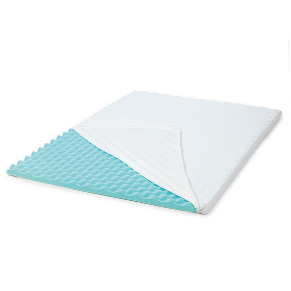 MAXXMEE Matratzen-Topper Cool-Touch 140x200 cm mit Memory-Schaum und atmungsaktivem, kühlendem Bezug in Weiß.
