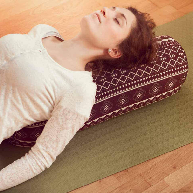 #DoYourYoga Yoga-Bolster Paravati - gefüllt mit Bio-Dinkelspelz - 67 x 22 x 13 cm - Style 3 (Weiß-Schwarz)