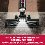 CLEANmaxx Akku-Zyklon-Staubsauger Digital-Display mit elektrisch rotierender Borsten-Bodendüse für gründliche Schmutzentfernung.