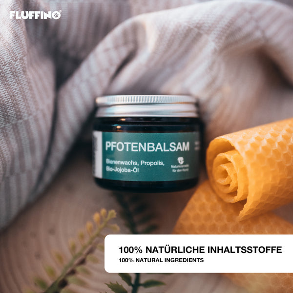 FLUFFINO® Pfotenbalsam - 50 ml natürlicher Hundepfotenbalsam mit Bienenwachs, Propolis und Bio-Jojobaöl für effektiven Pfotenschutz.