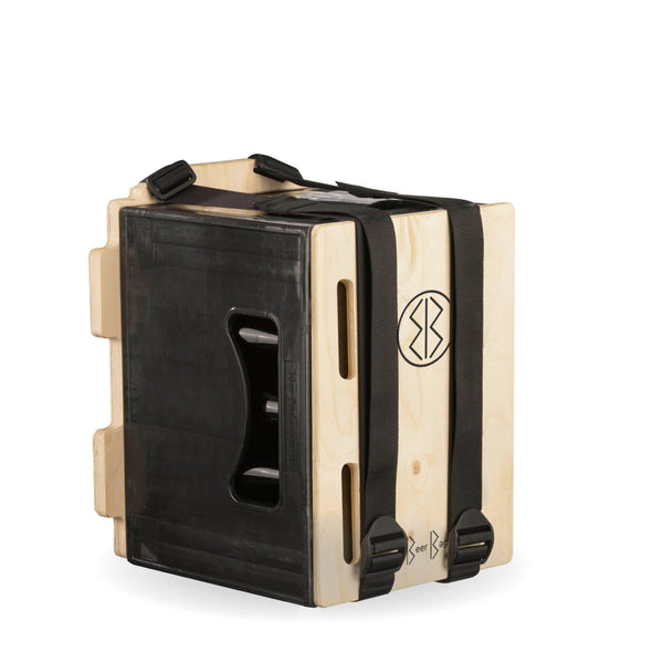 BeerBag - Das clevere Tragesystem für Bierkästen mit flexiblen Tragegurten und stabiler Rückenpolsterung für bequemen Transport.